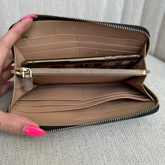 PRADA Mini Bow Black Leather Wallet on Chain - Picture 5 of 11